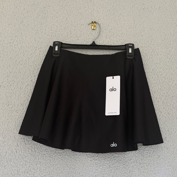 ALO Yoga Airlight Down The Line Black Mini Tennis Skirt with shorts underneath - Picture 6 of 11